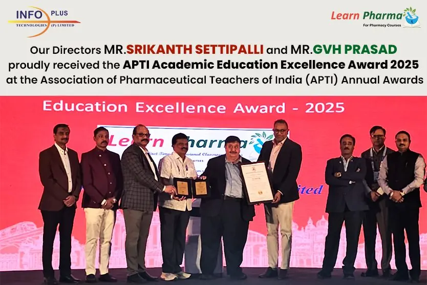 Learn Pharma directors receiving the APTI Academic Education Excellence Award 2025